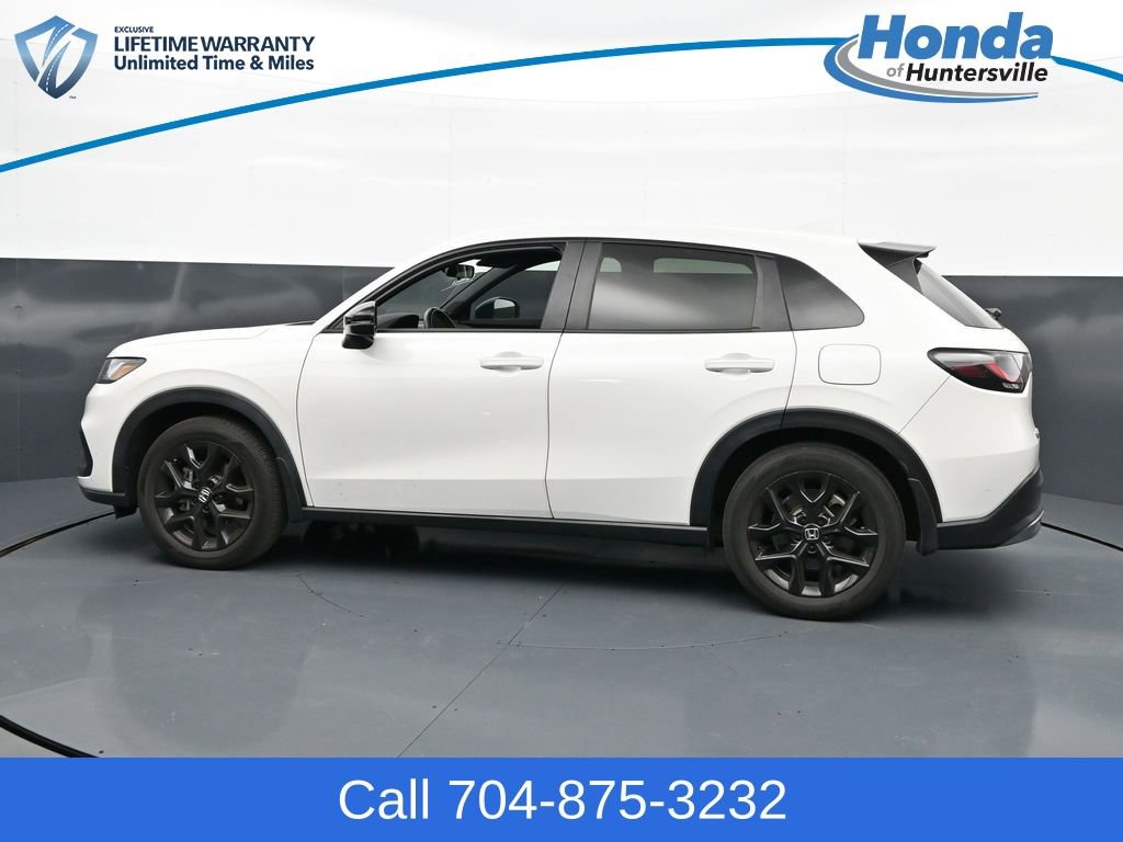 Used 2023 Honda HR-V Sport image 5