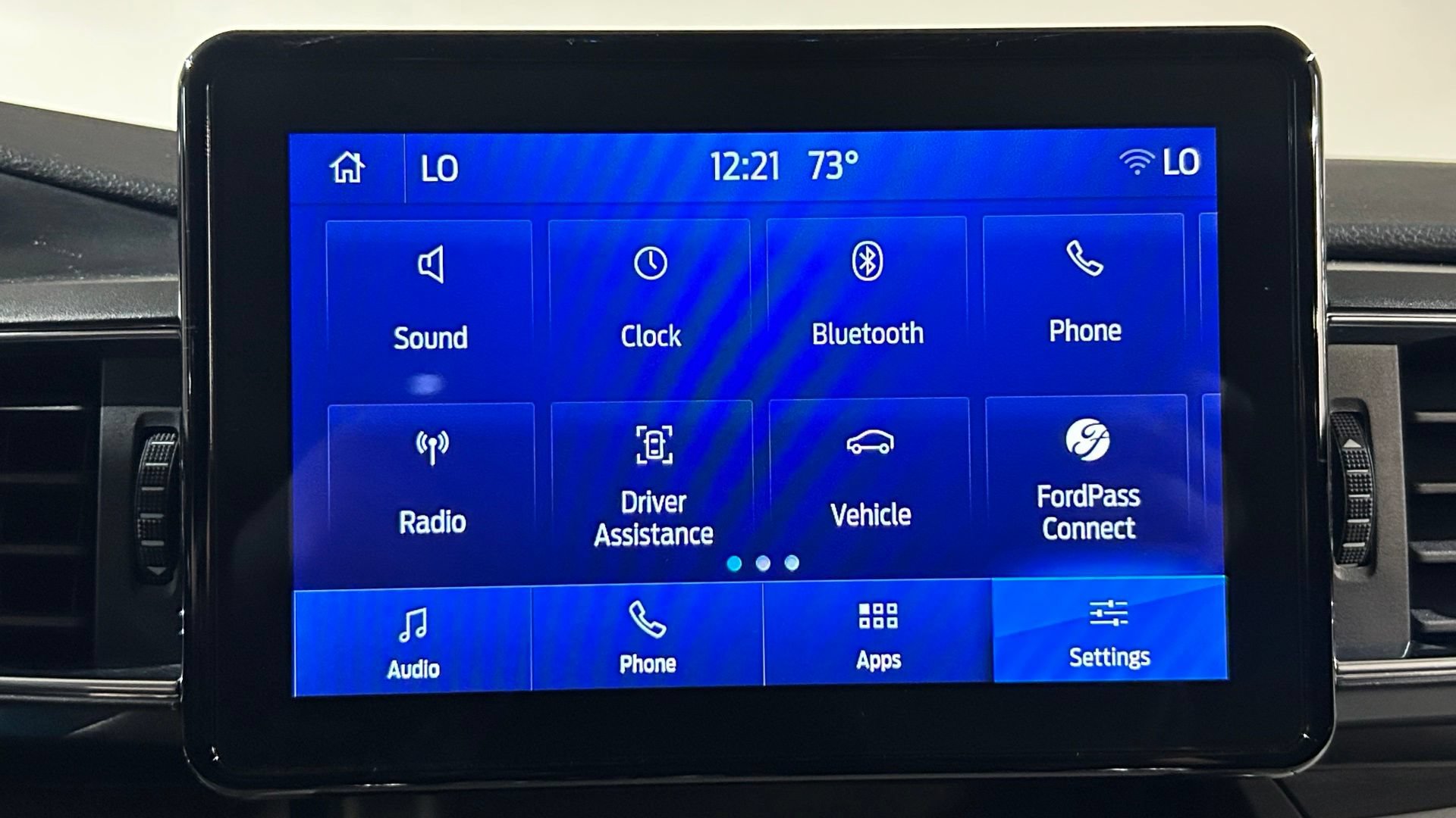 Used 2023 Ford Explorer XLT w/ Equipment Group 202A AWD/4WD image 89