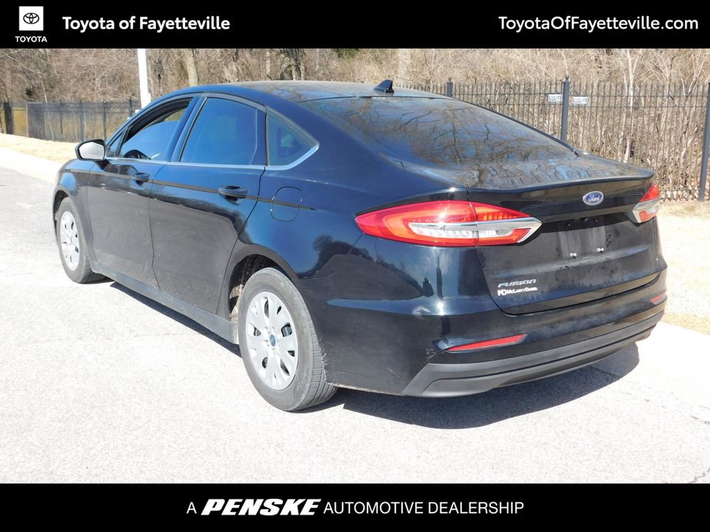 Used 2020 Ford Fusion S image 3