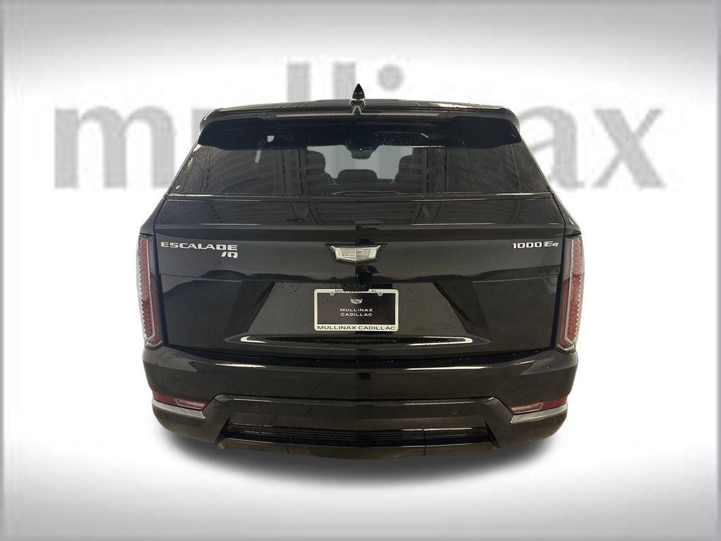 New 2025 Cadillac Escalade IQ Sport 2 w/ LPO, ONYX Package image 17