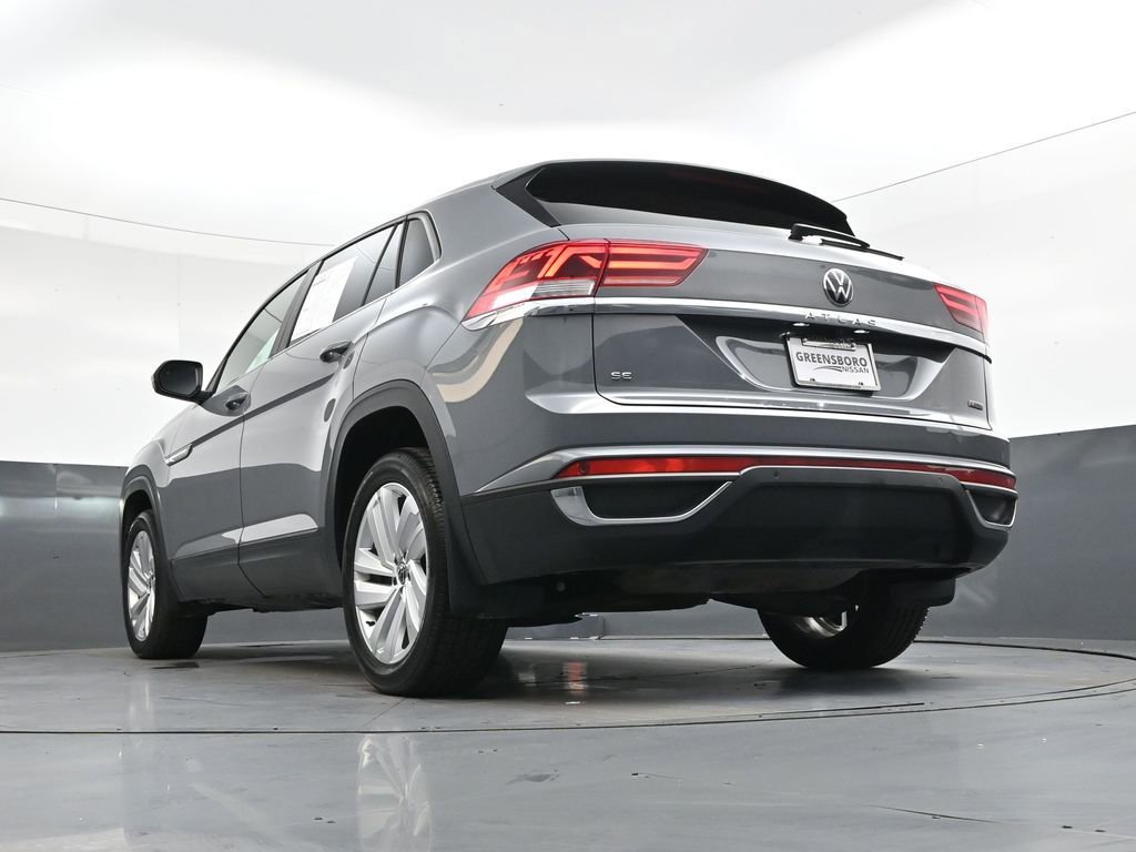 Used 2022 Volkswagen Atlas Cross Sport SE w/ Panoramic Sunroof Package image 38