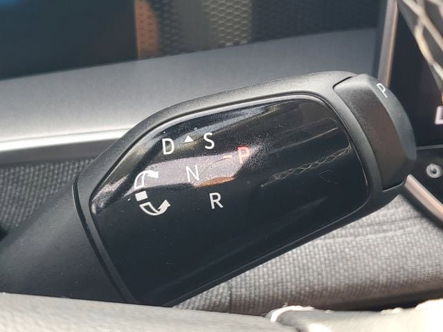 Certified 2025 Volkswagen Tiguan S FWD image 25
