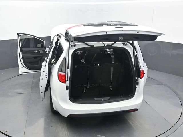 New 2025 Chrysler Voyager LX FWD image 72
