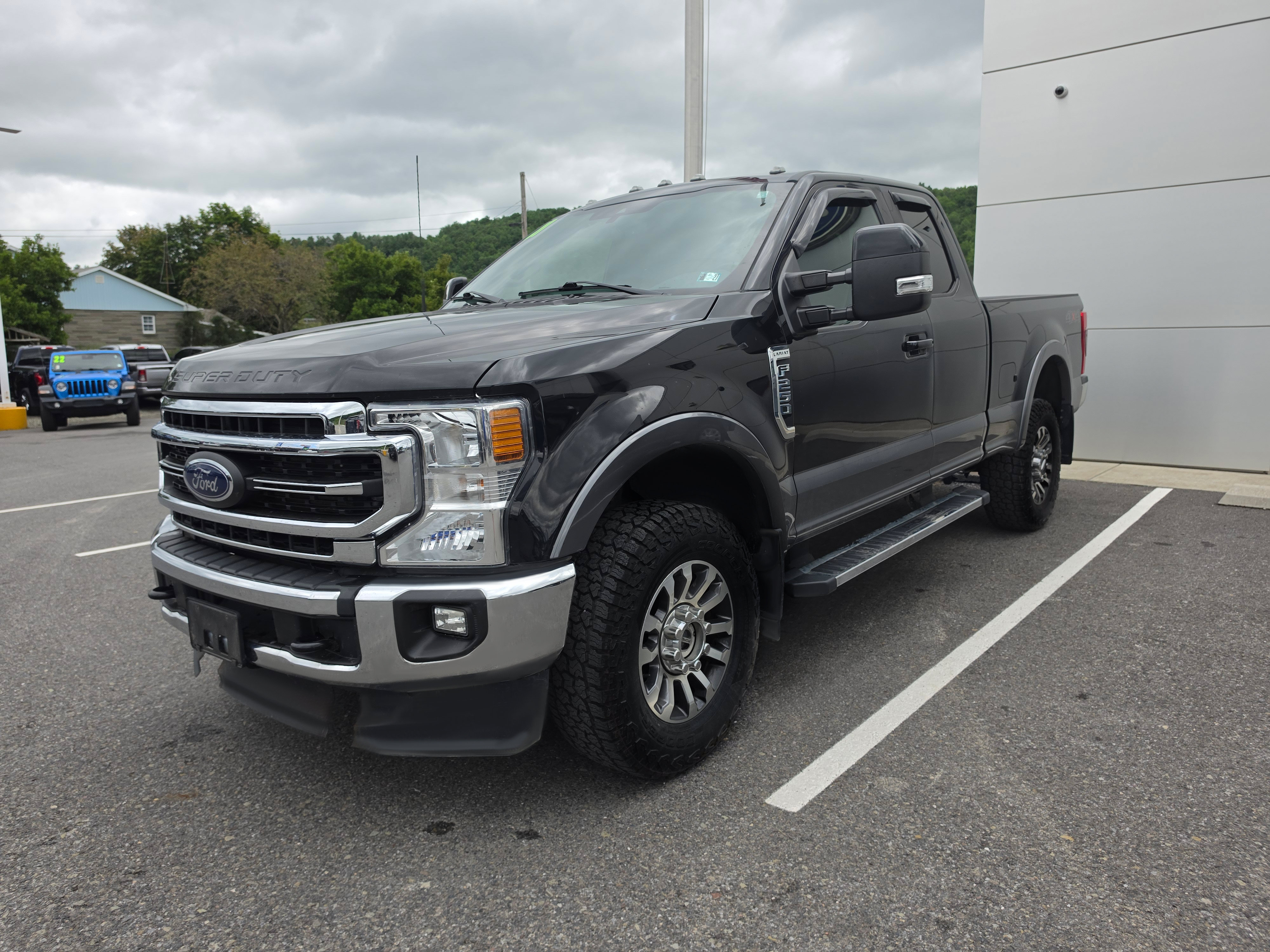 Used 2021 Ford F250 Lariat w/ Lariat Value Package AWD/4WD image 7