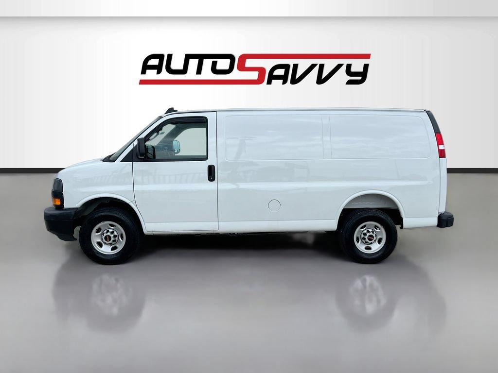 Used 2025 GMC Savana 2500 w/ Driver Convenience Package RWD image 4