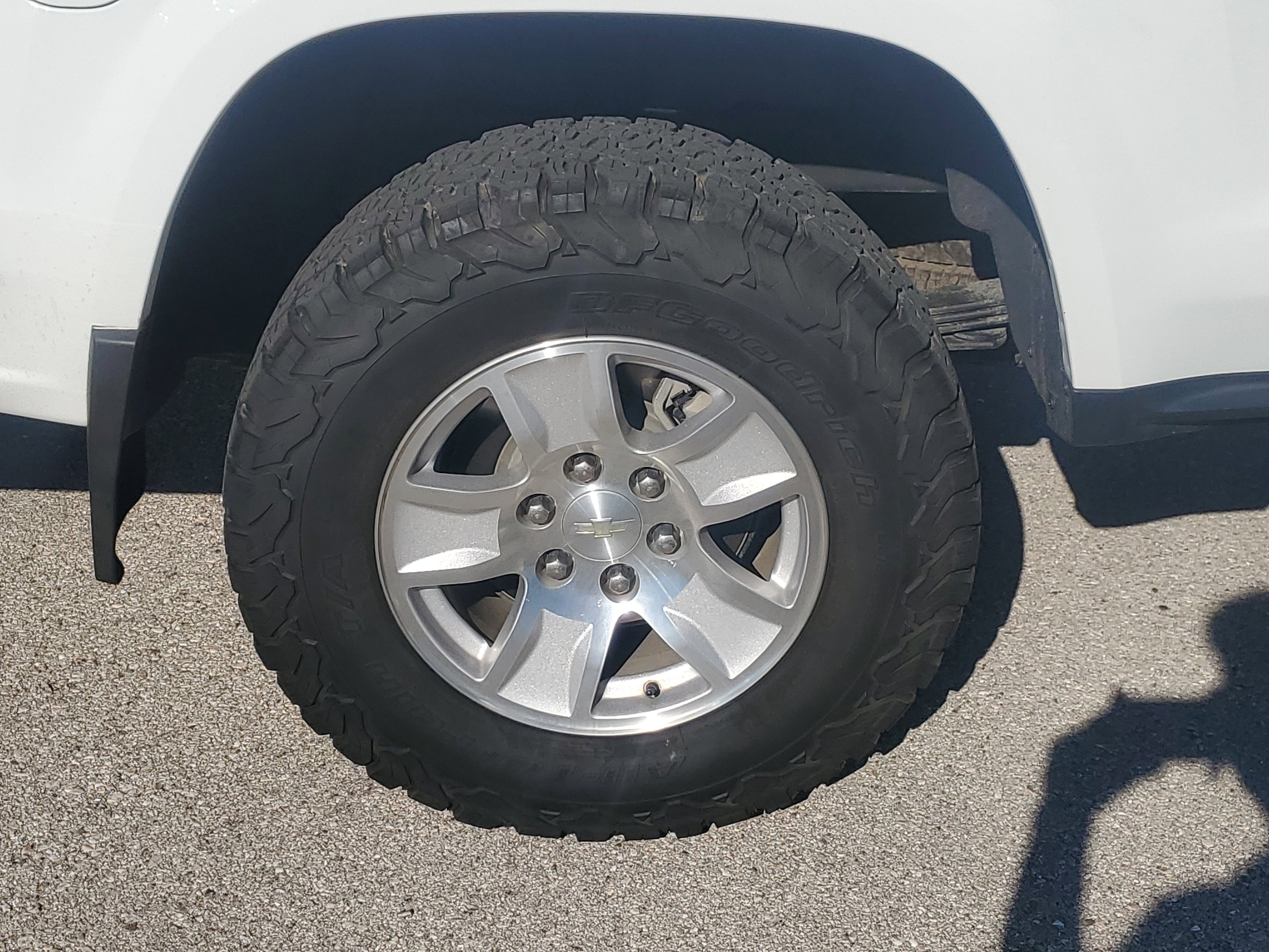 Used 2023 Chevrolet Colorado LT w/ LT Convenience Package II image 11