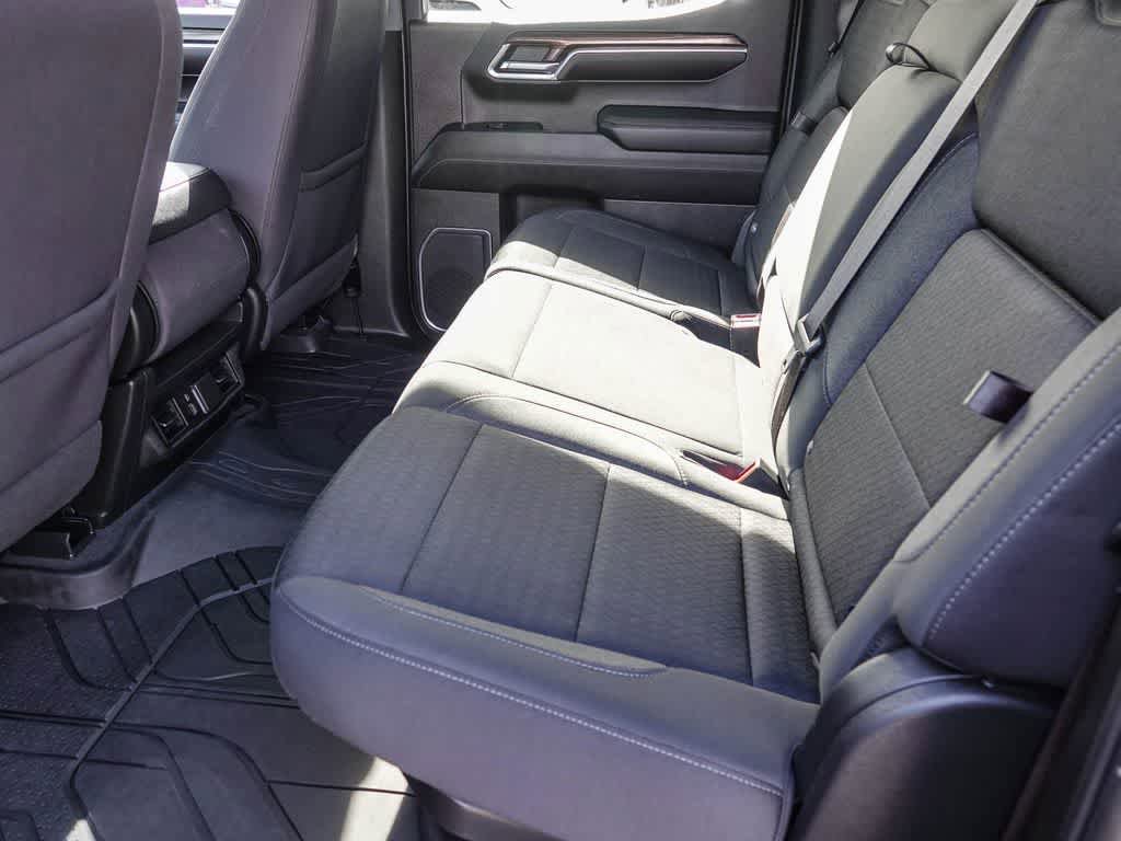Used 2023 Chevrolet Silverado 1500 LT image 16