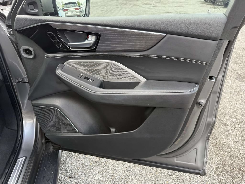Used 2024 Acura MDX SH-AWD w/ Advance Package image 15