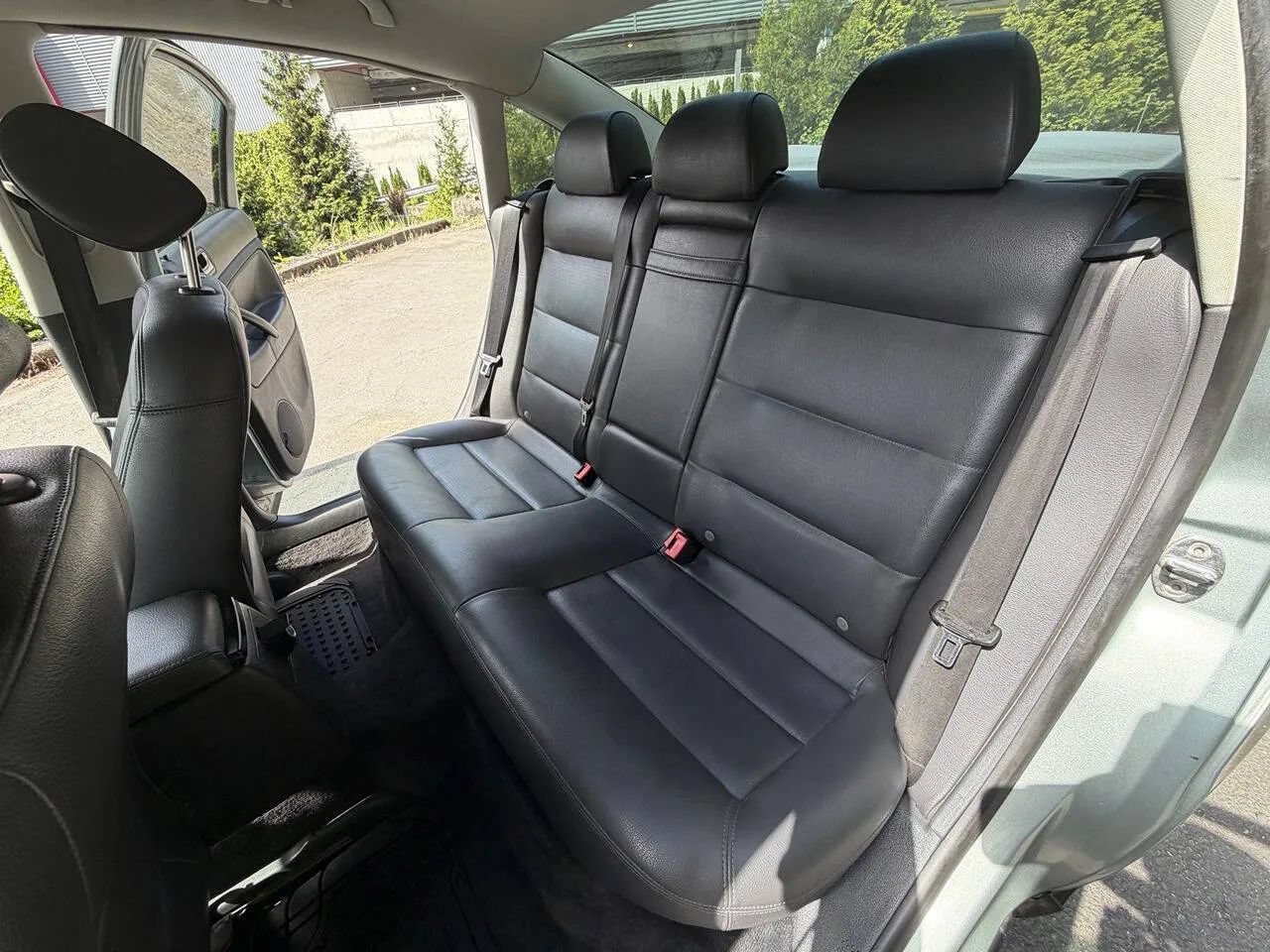 Used 2005 Volkswagen Passat GL FWD image 63