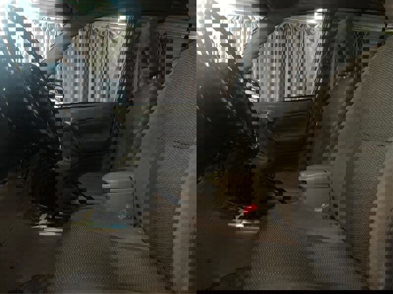 Used 2005 Toyota RAV4 2WD image 9