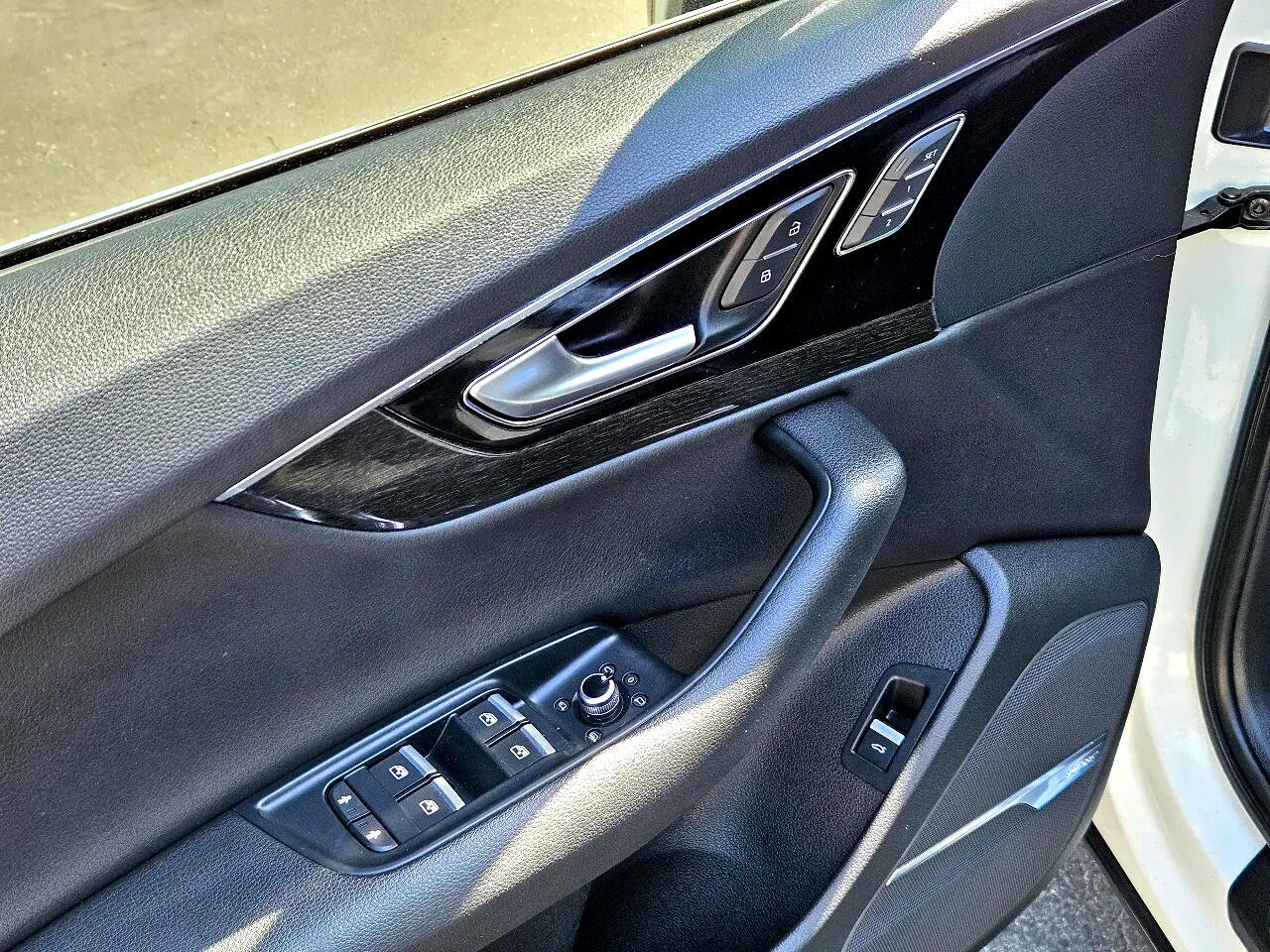 Used 2019 Audi Q7 3.0T Premium Plus image 22