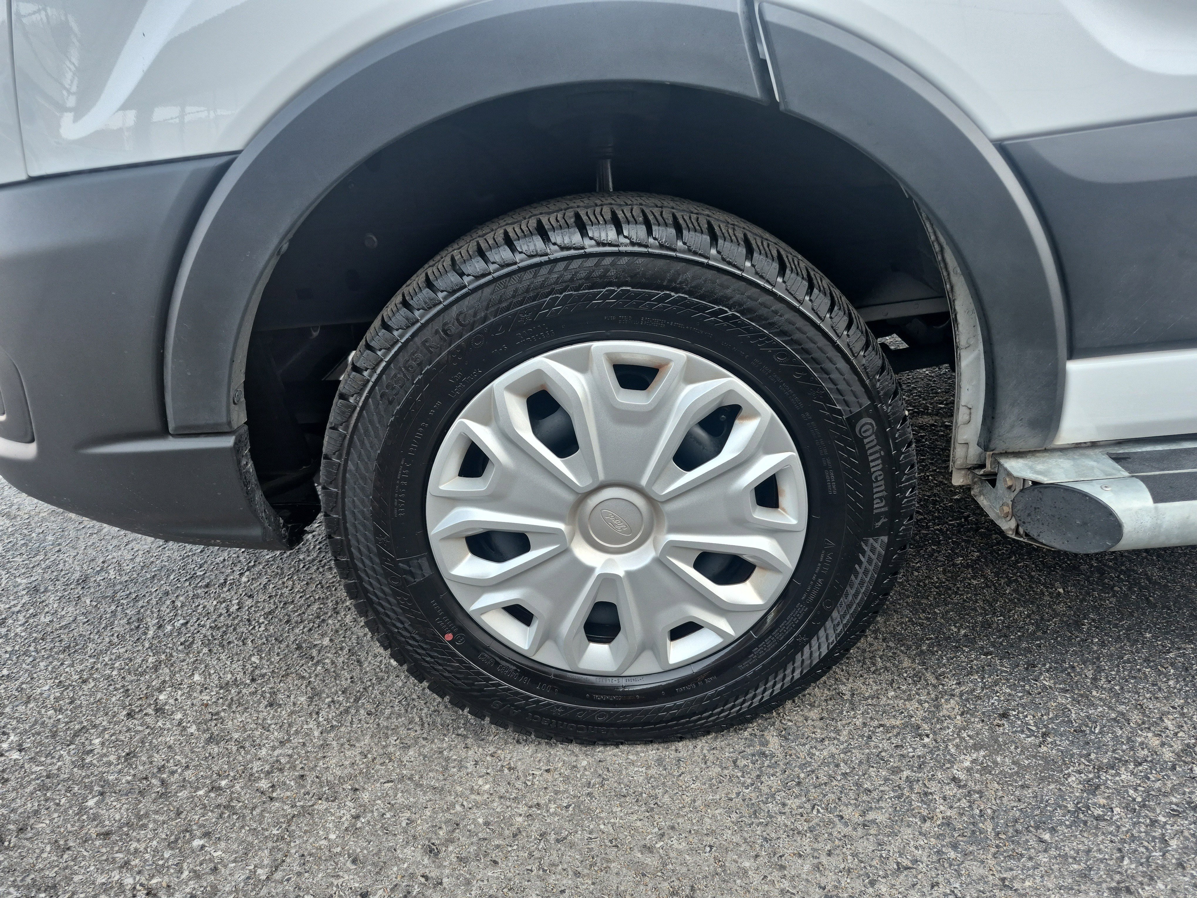 Certified 2024 Ford Transit 250 Low Roof w/ Exterior Upgrade Package image 14