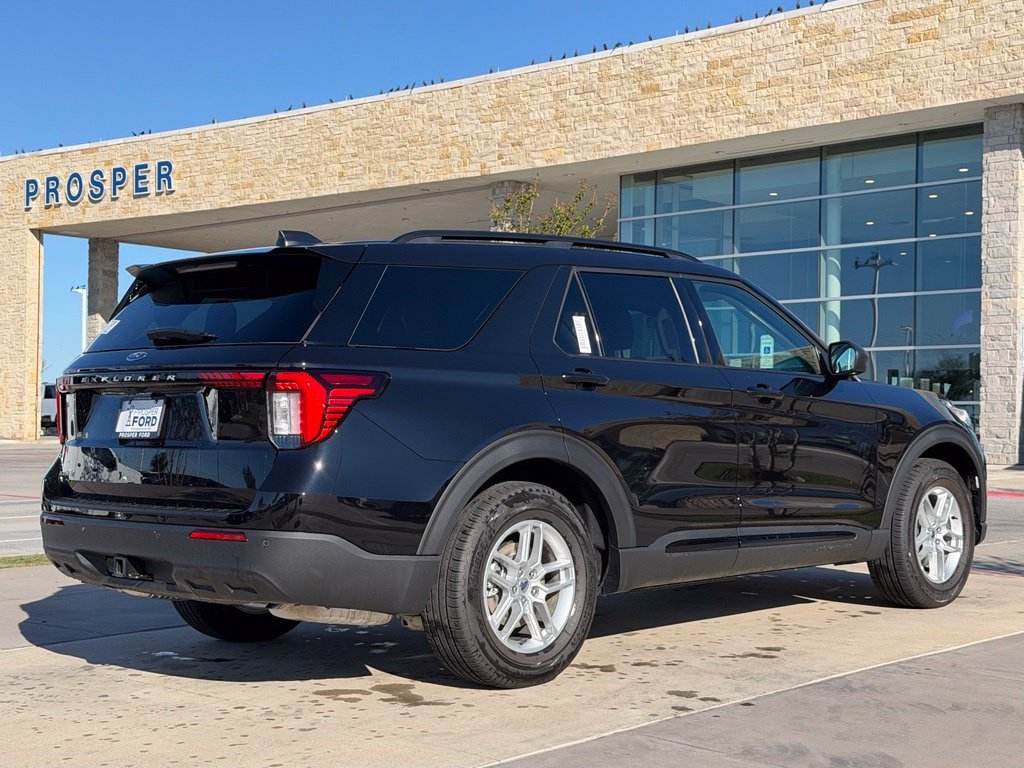 New 2026 Ford Explorer Active RWD image 19