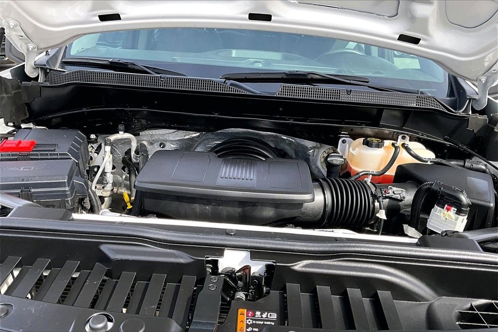 Used 2024 Chevrolet Silverado 1500 W/T w/ Z71 Off-Road Package image 9