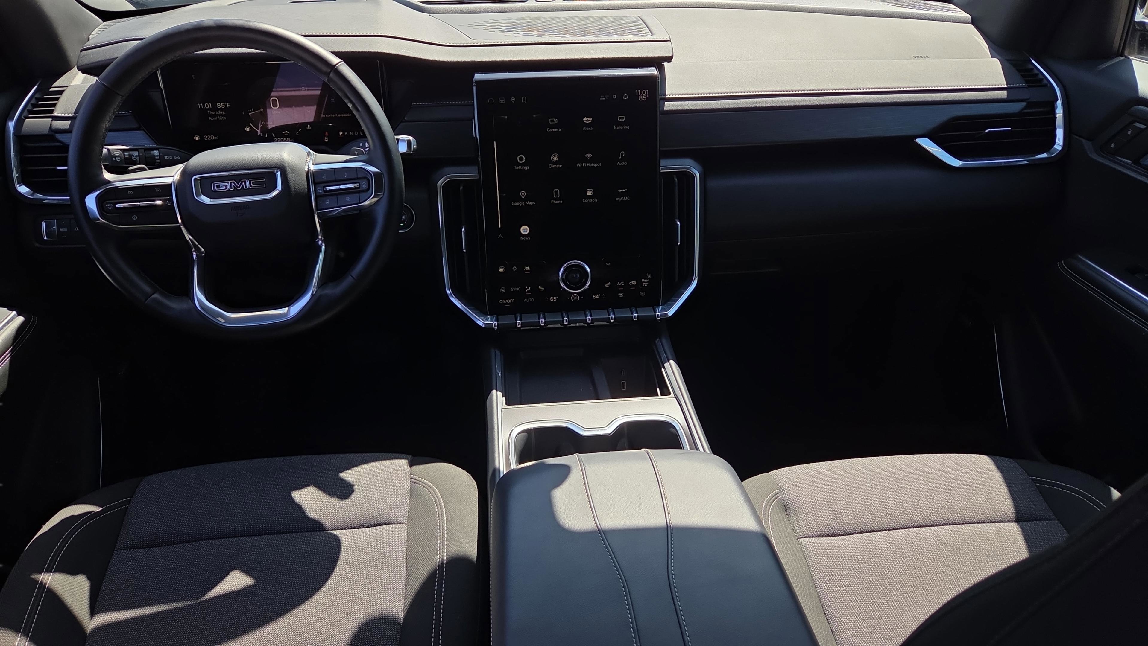 Used 2025 GMC Acadia Elevation image 13