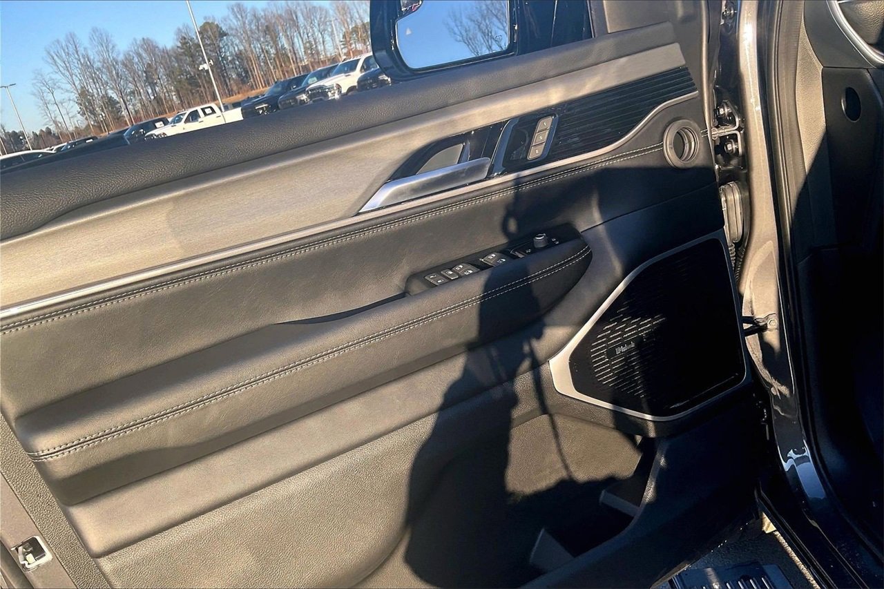 New 2026 Jeep Grand Wagoneer L Limited w/ Premium Group II image 30