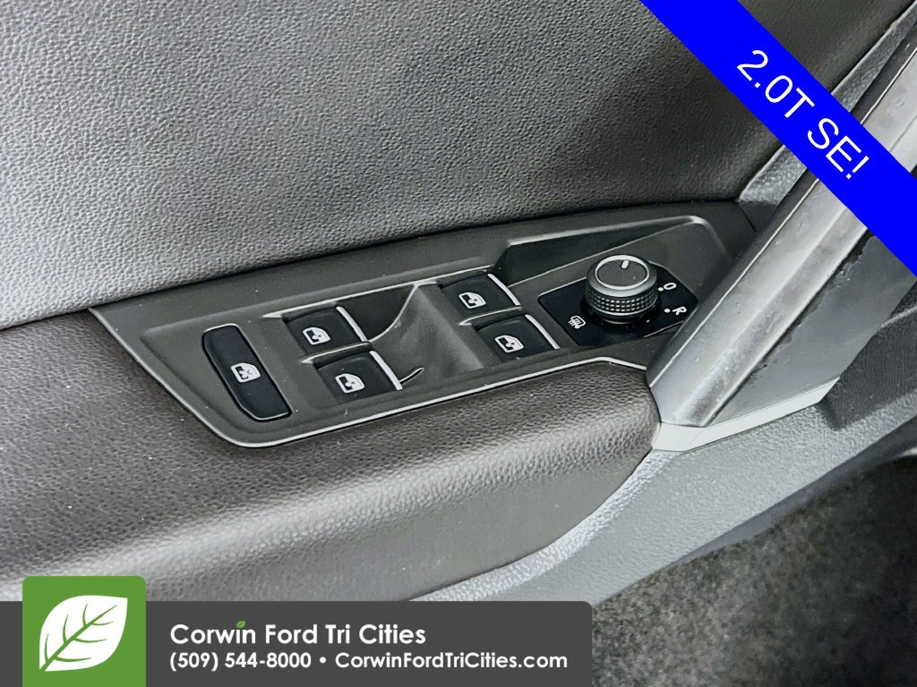 Used 2018 Volkswagen Tiguan SE w/ 3rd Row Seat Package AWD/4WD image 11