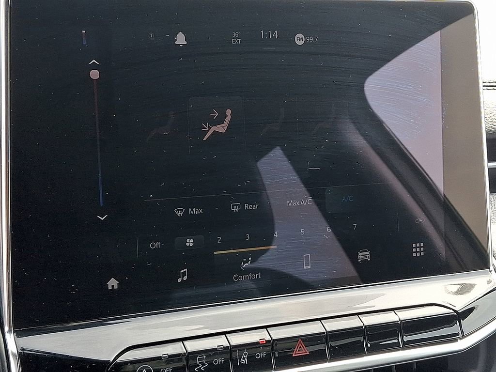 Used 2024 Jeep Compass Latitude image 15