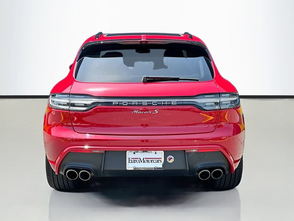 Certified 2022 Porsche Macan S AWD/4WD image 10