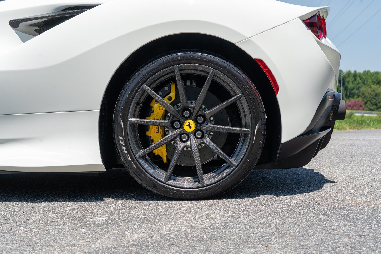 Used 2022 Ferrari F8 Tributo RWD image 10