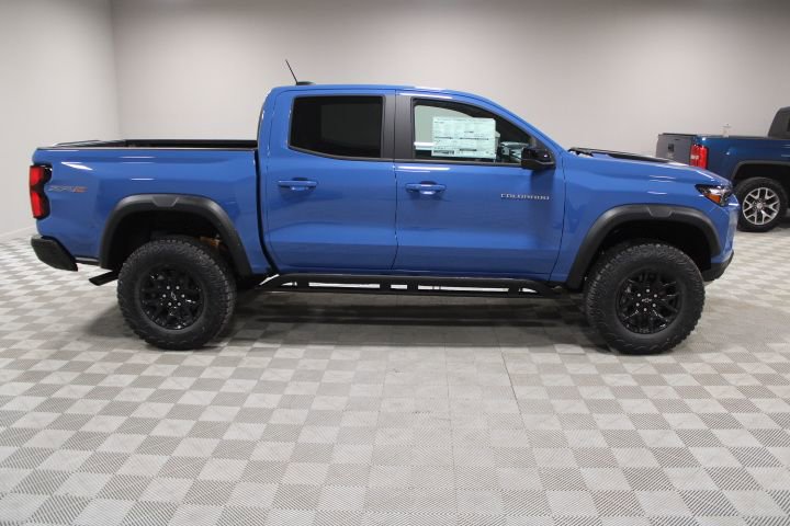 New 2026 Chevrolet Colorado ZR2 w/ Midnight Edition image 12