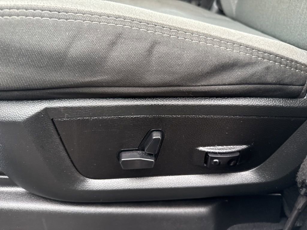 Used 2024 RAM 2500 Big Horn image 12