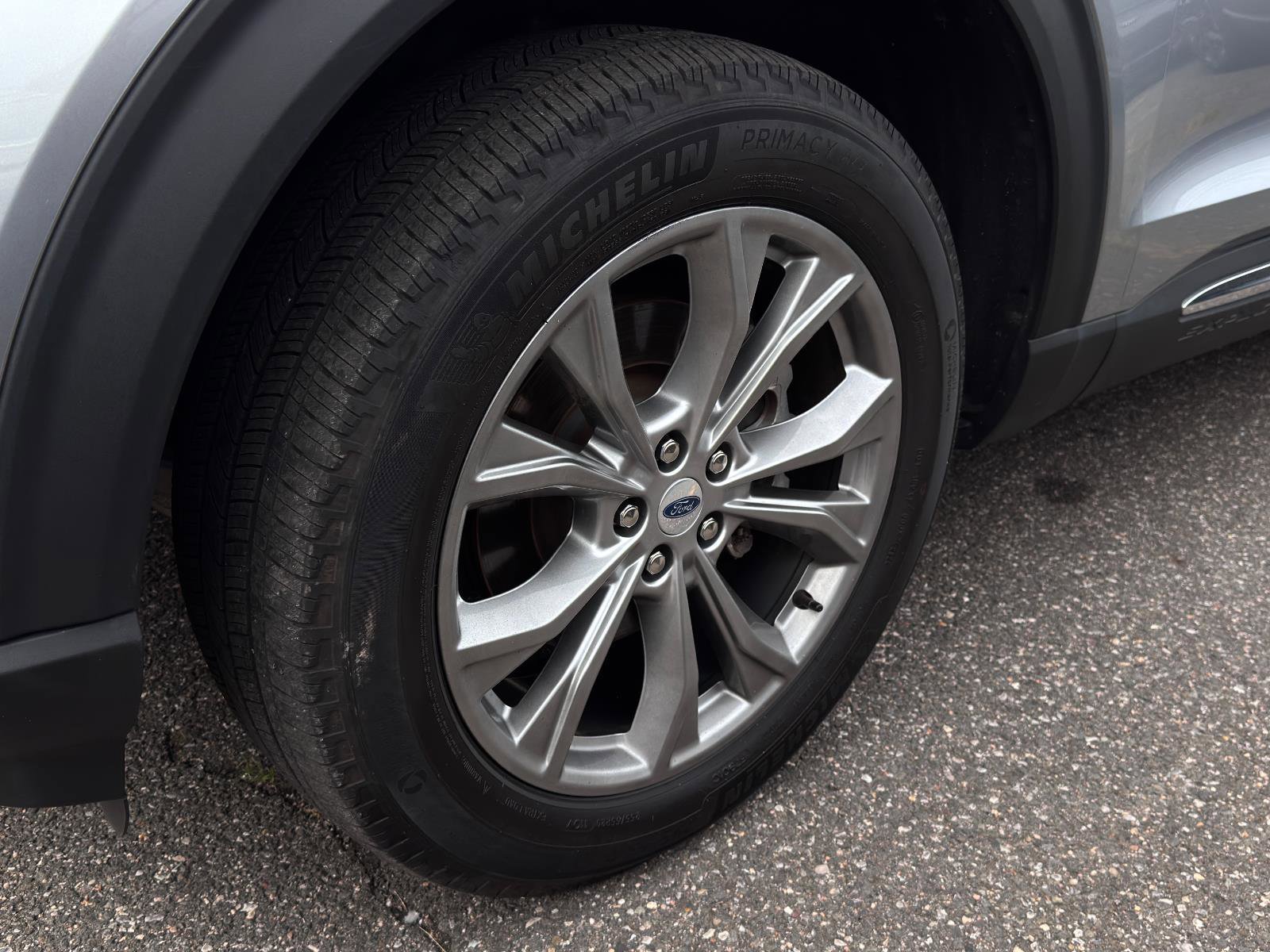 Used 2022 Ford Explorer XLT w/ Equipment Group 202A image 12