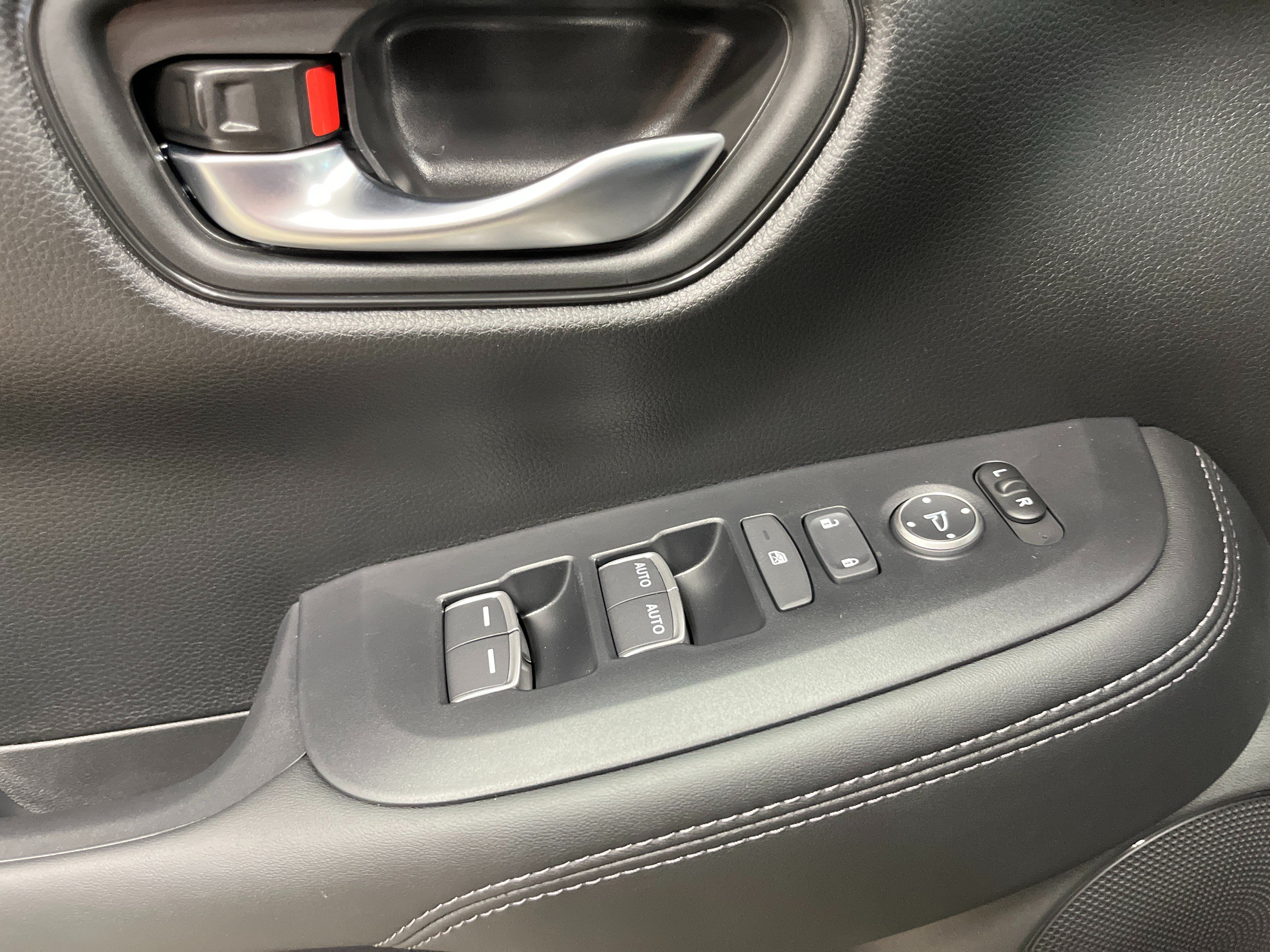 New 2027 Honda HR-V EX-L image 17