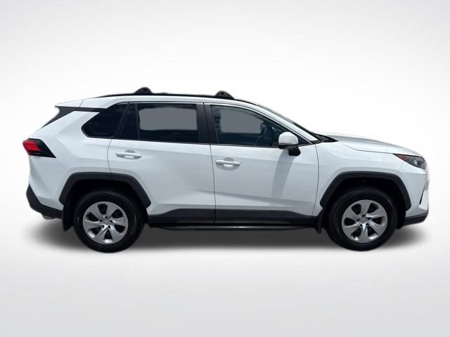Used 2021 Toyota RAV4 LE AWD/4WD image 6
