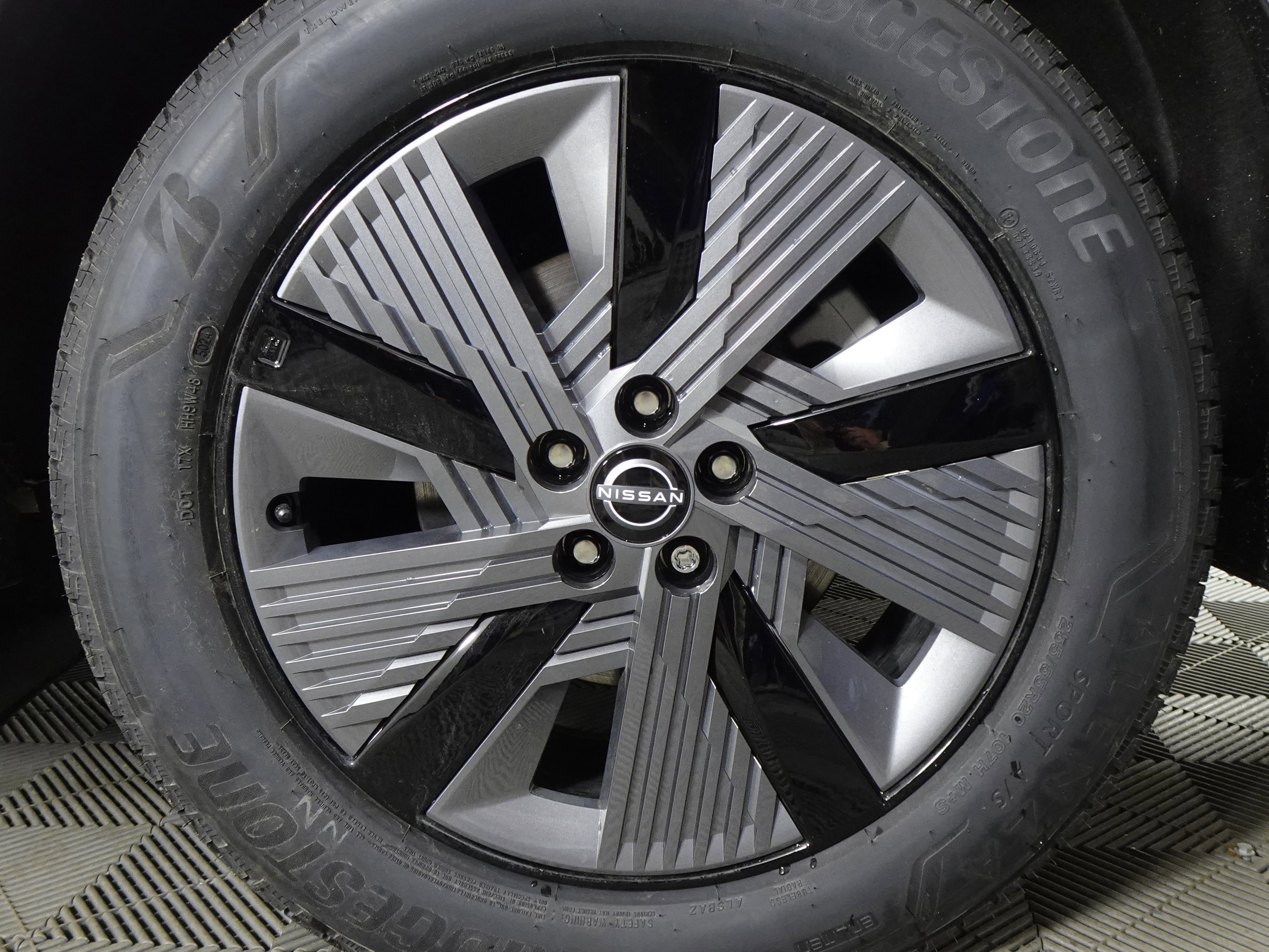 New 2025 Nissan Murano SL image 13