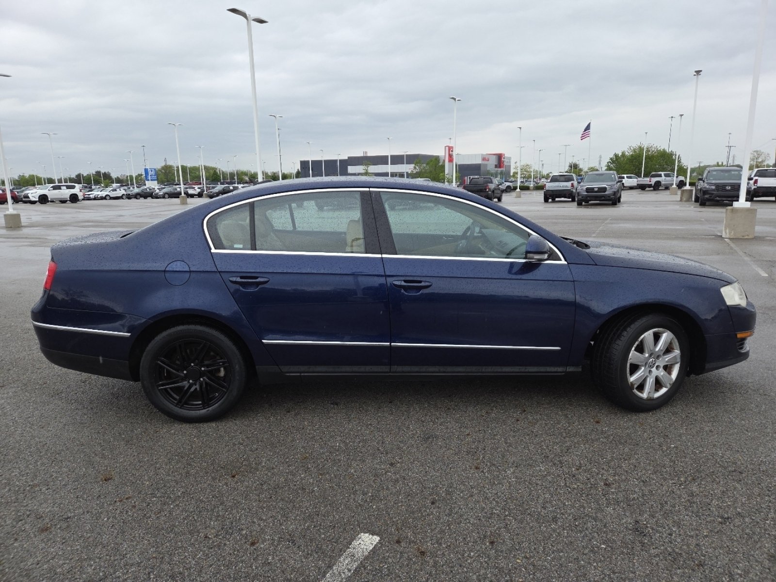 Used 2006 Volkswagen Passat 2.0T FWD image 16