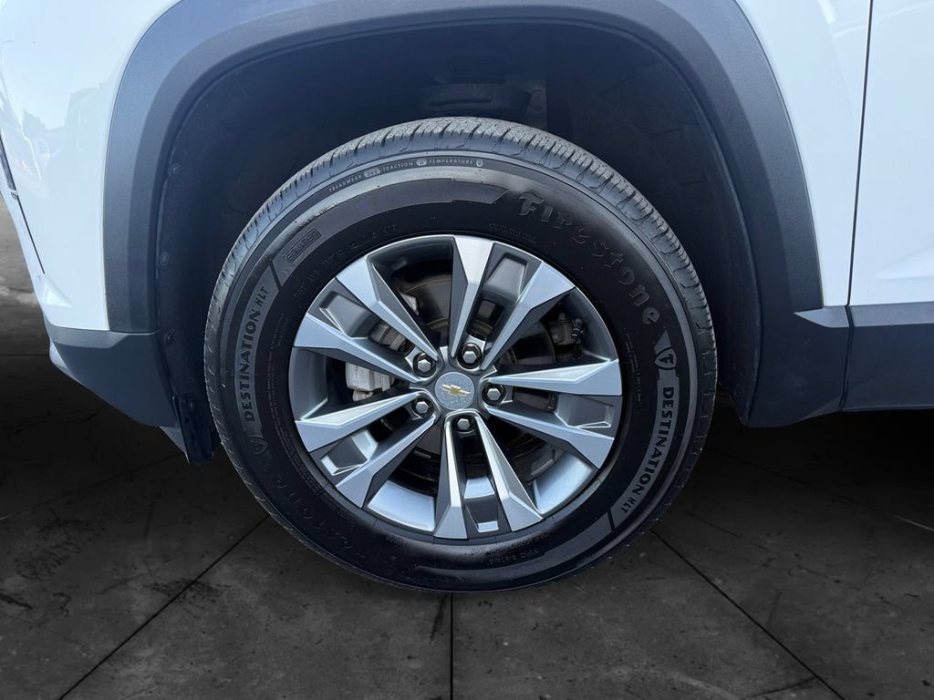 Used 2025 Chevrolet Equinox LT w/ Convenience Package II FWD image 14