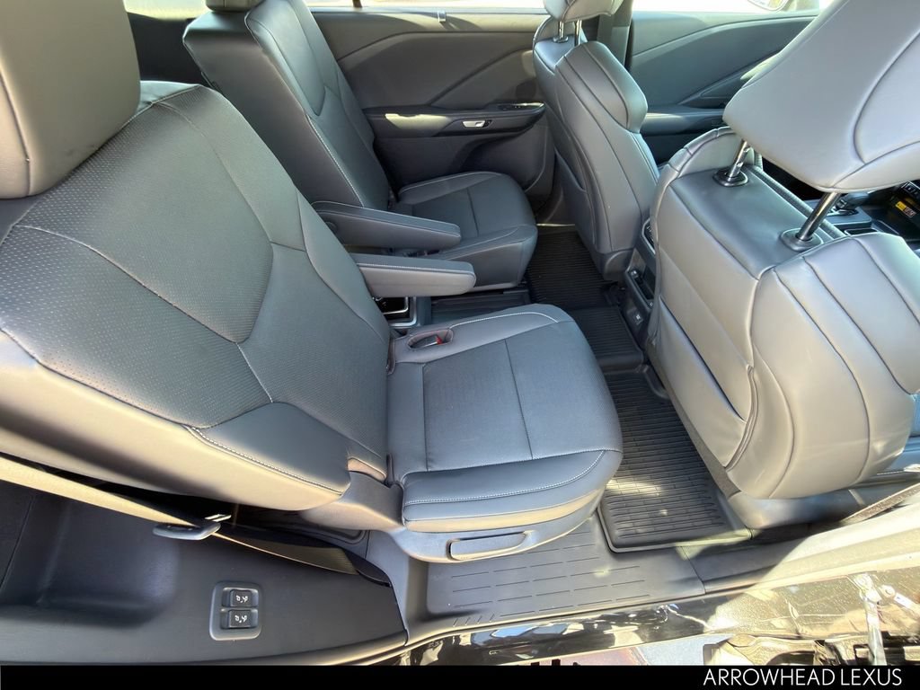Used 2026 Lexus TX 500h AWD w/ Technology Package image 13