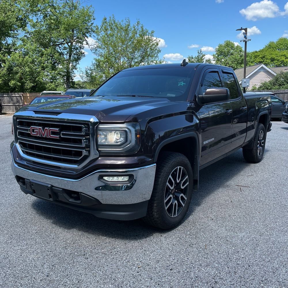 Used 2016 GMC Sierra 1500 SLE w/ SLE Value Package AWD/4WD image 2
