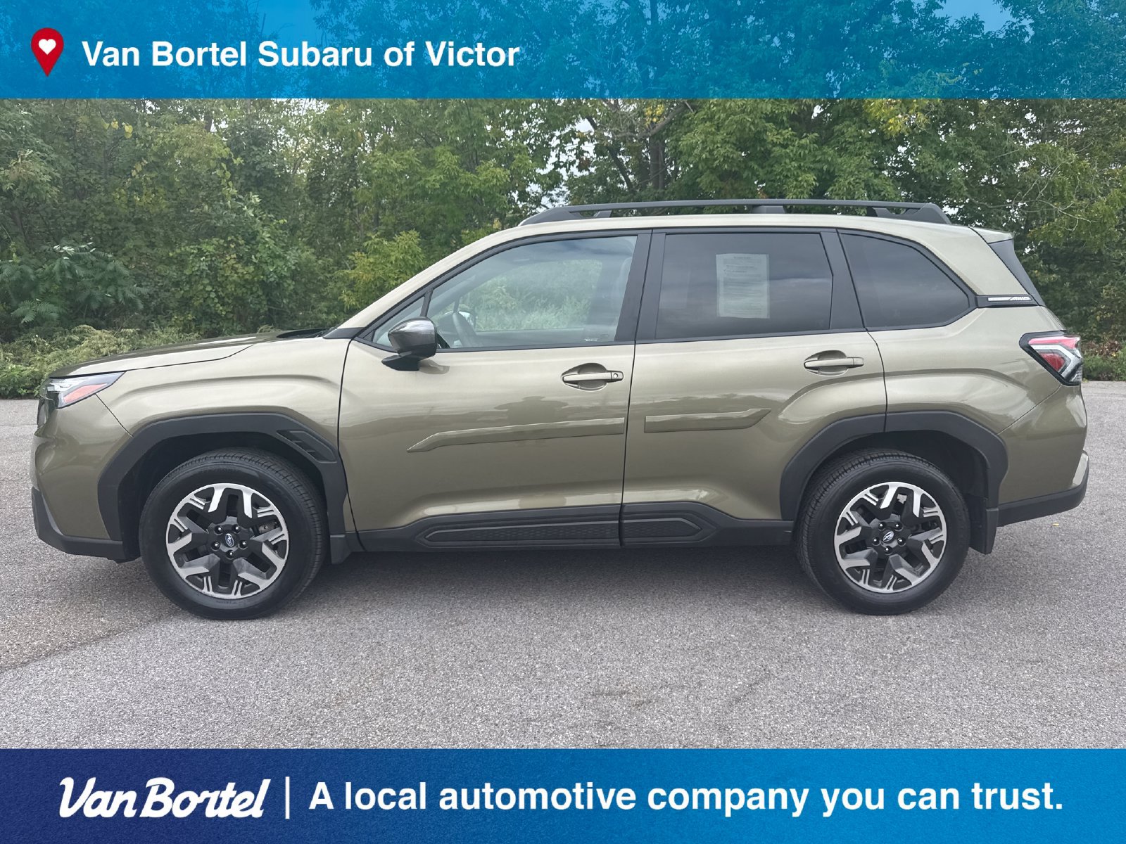 Certified 2025 Subaru Forester Premium AWD/4WD image 3
