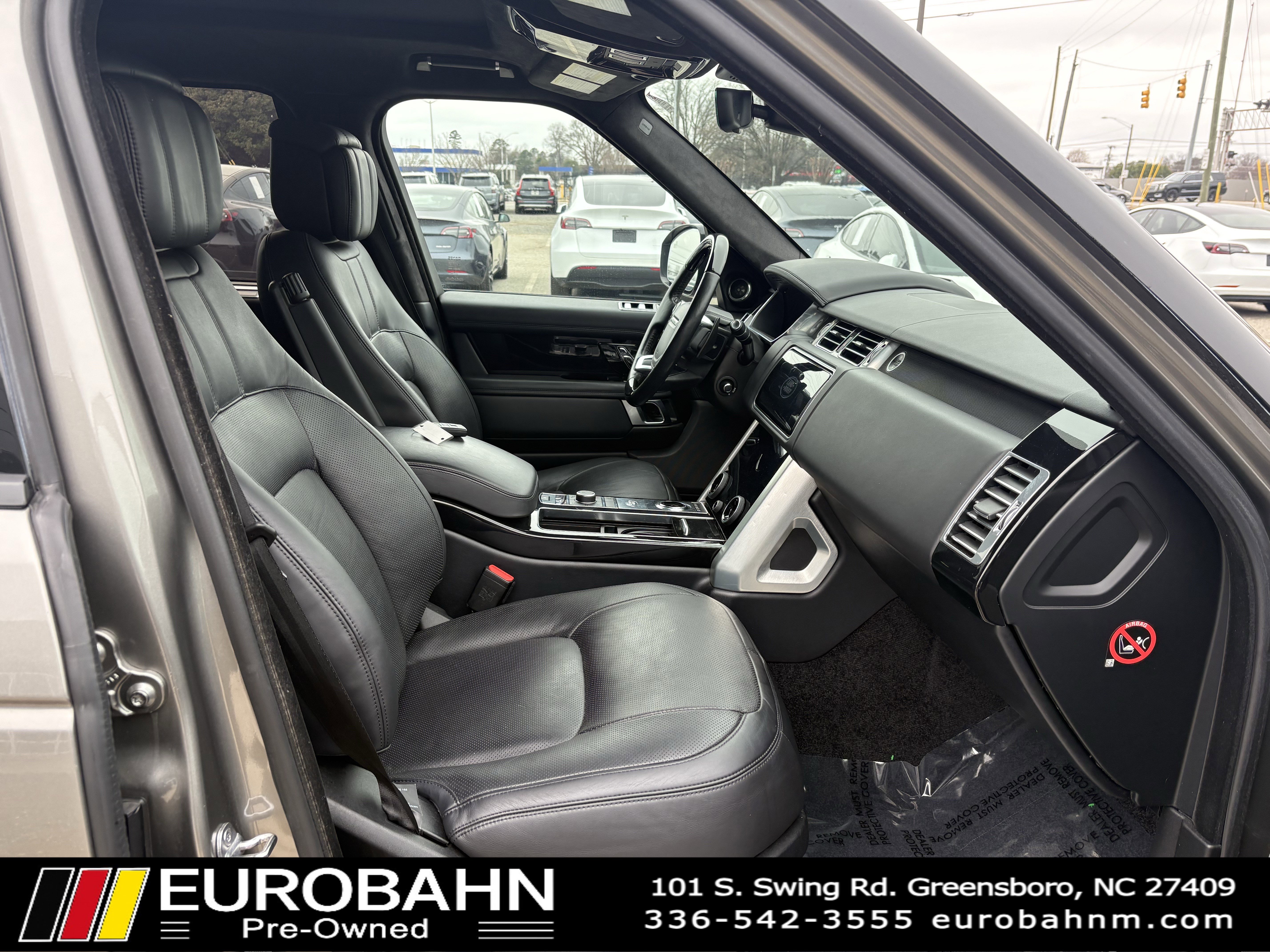 Used 2019 Land Rover Range Rover Long Wheelbase Supercharged image 15