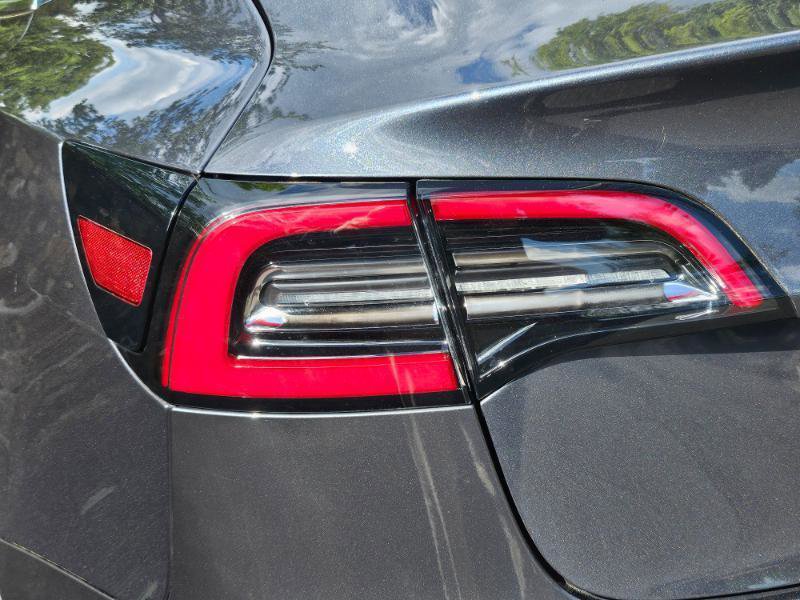 Used 2018 Tesla Model 3 Long Range AWD/4WD image 25