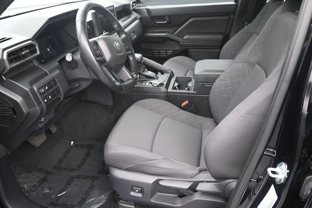 Used 2025 Toyota Tacoma SR AWD/4WD image 10