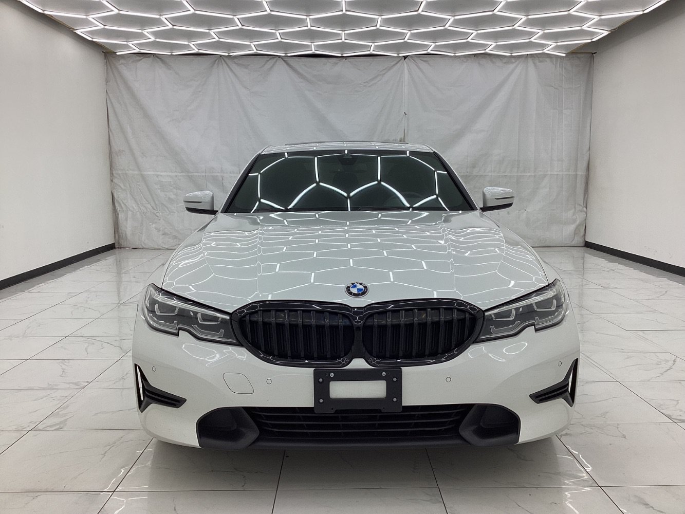 Used 2021 BMW 330e xDrive w/ Convenience Package AWD/4WD image 5