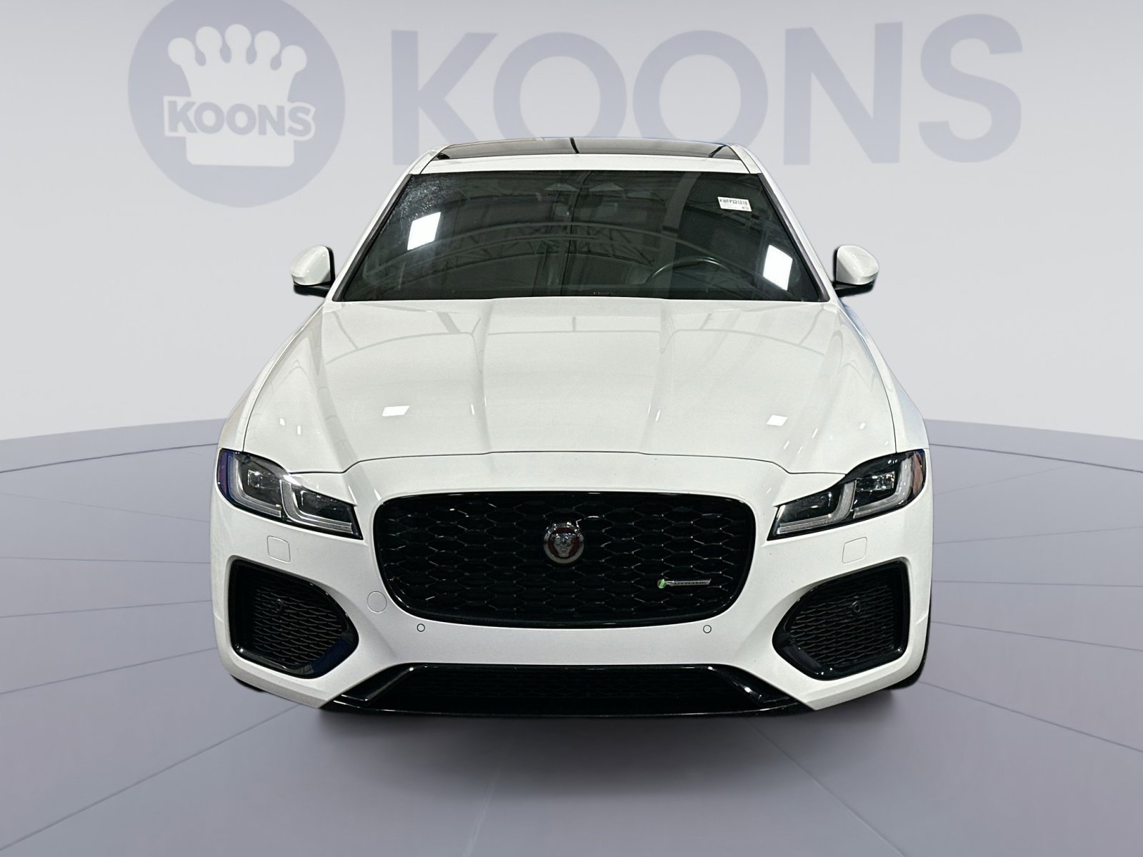 Used 2022 Jaguar XF R-Dynamic SE image 11