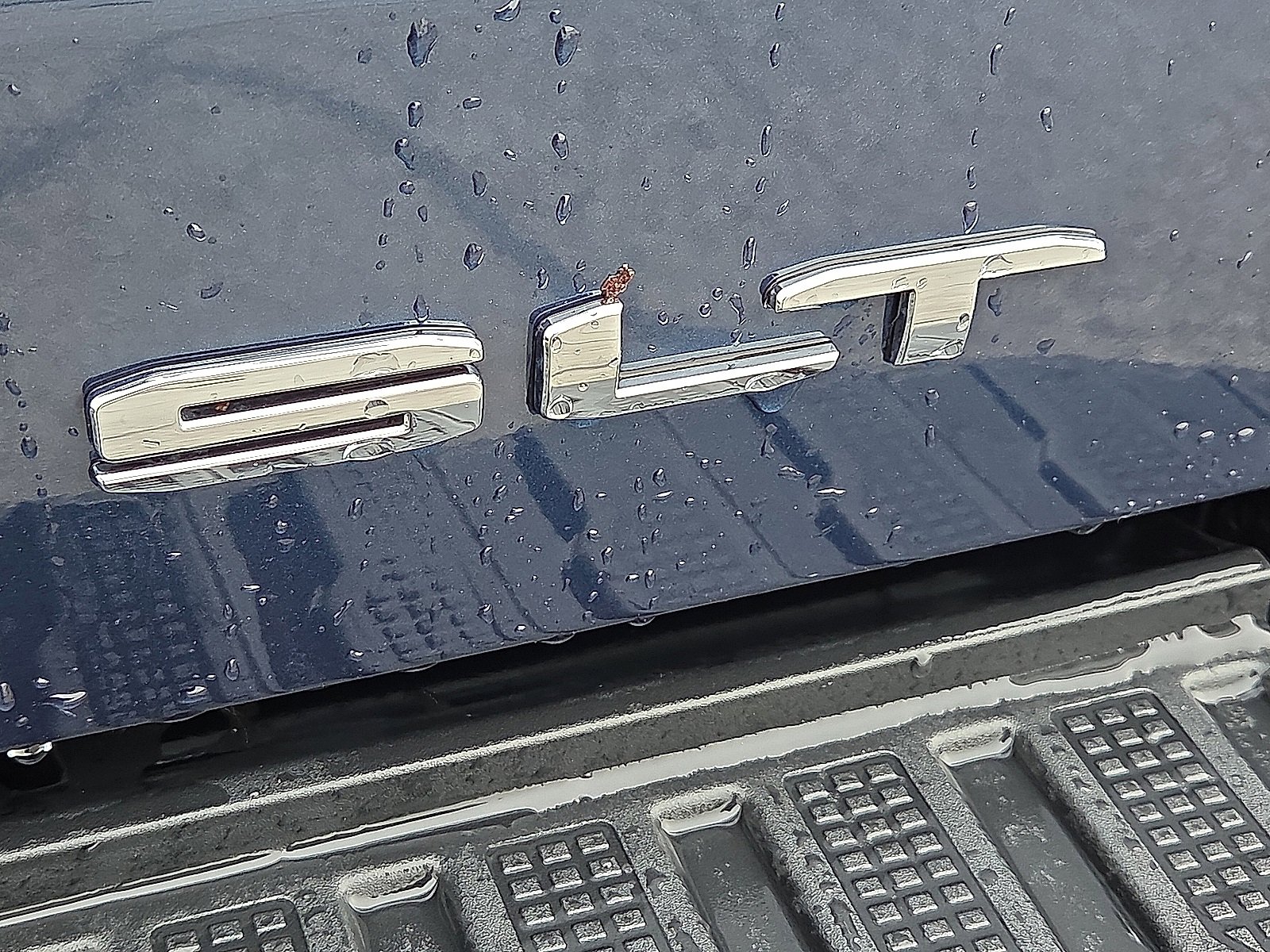 Used 2022 GMC Sierra 1500 SLT w/ SLT Convenience Package image 24