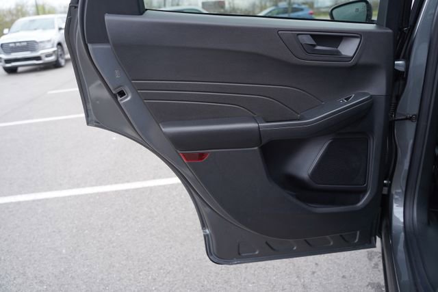 Used 2025 Ford Escape Active image 16
