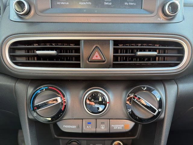 Used 2018 Hyundai Kona SE image 22