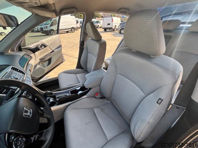 Used 2016 Honda Accord LX image 21