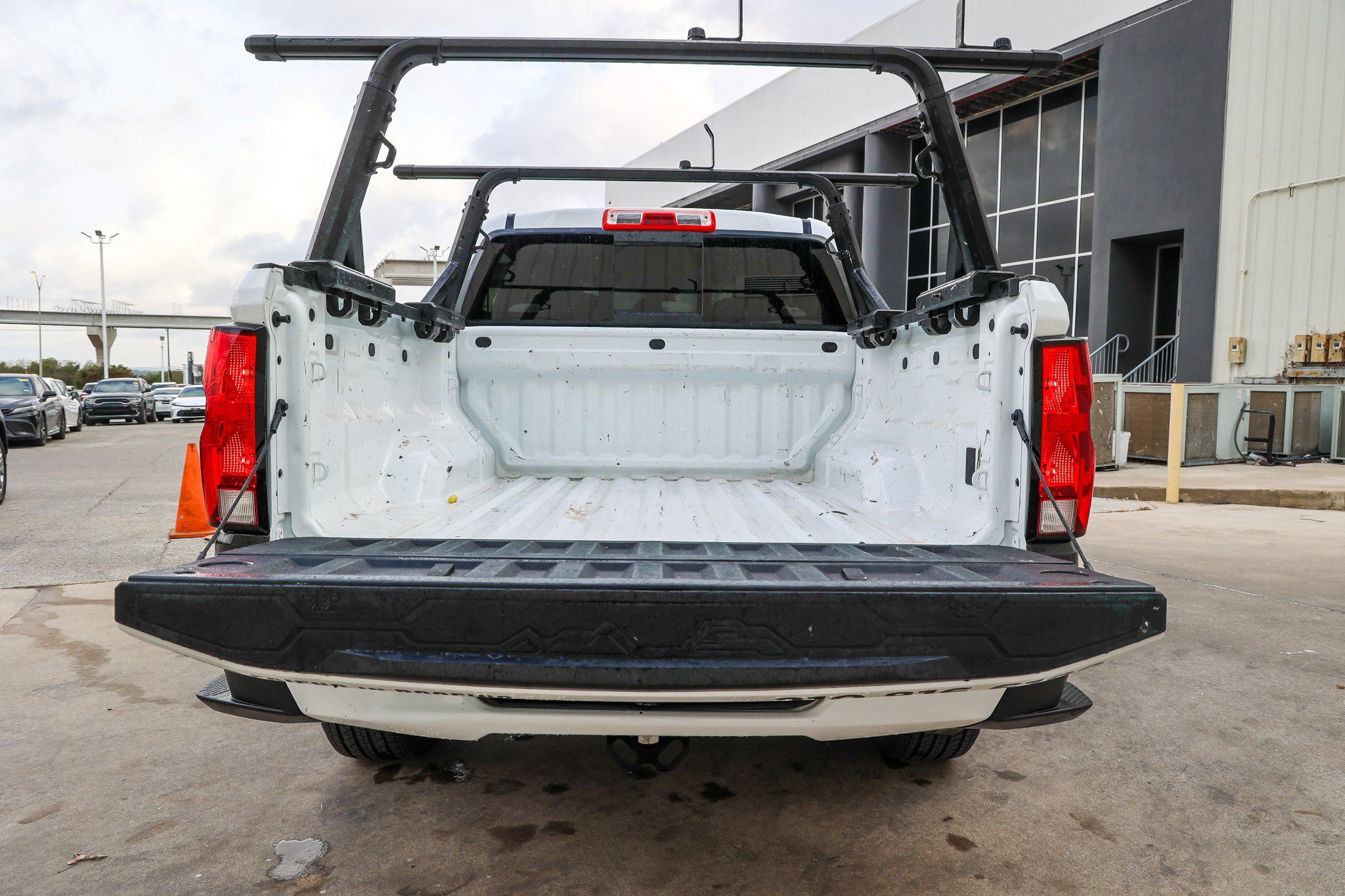 Used 2024 Chevrolet Colorado LT w/ LT Convenience Package image 12