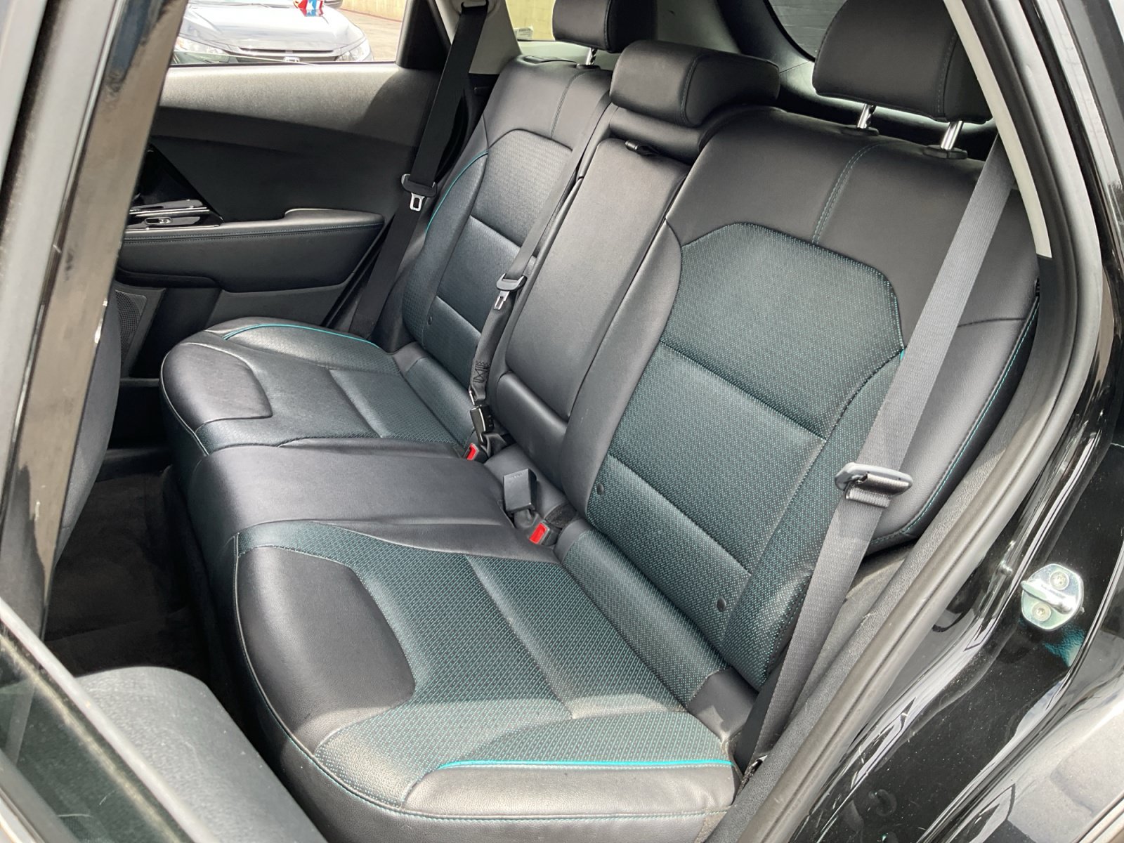 Used 2022 Kia Niro EX Premium FWD image 18