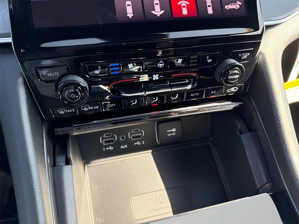 New 2025 Jeep Grand Cherokee Limited w/ Luxury Tech Group II image 27