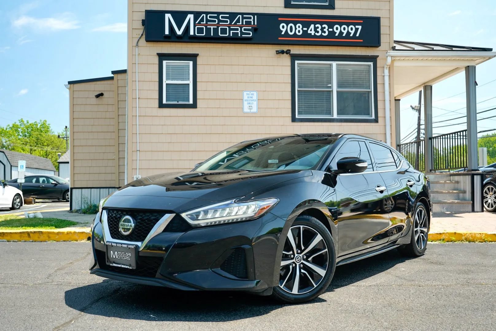 Used 2022 Nissan Maxima SV w/ Floor Mat Group FWD image 1