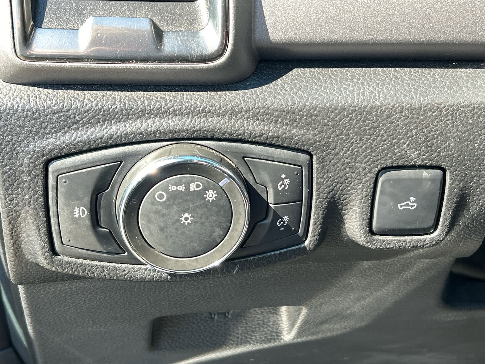 Used 2021 Ford Ranger XLT w/ Equipment Group 301A Mid image 19