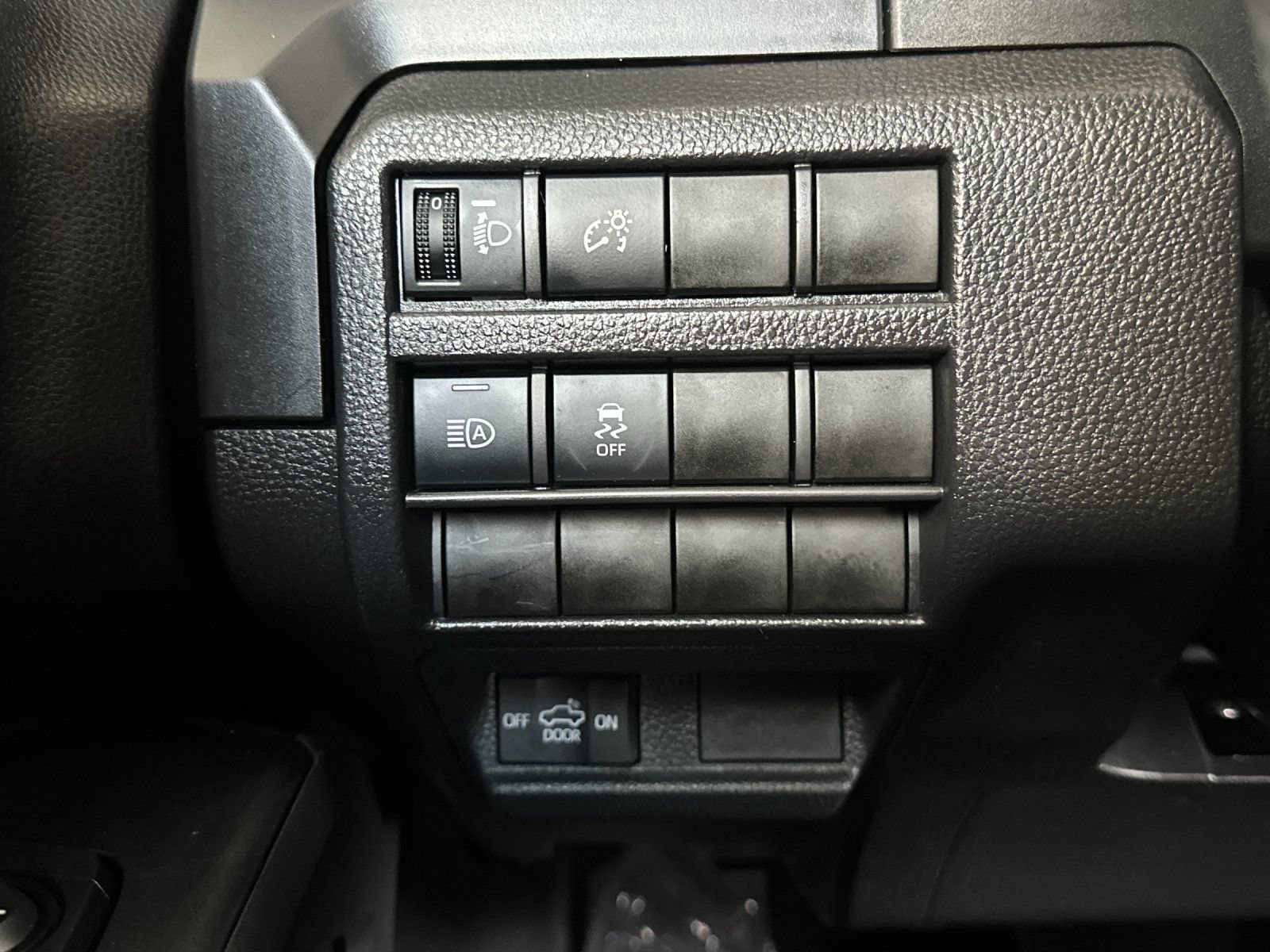 Used 2025 Toyota Tacoma SR w/ SR Upgrade Package RWD image 25